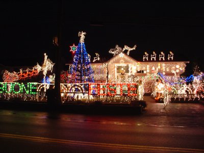 Where to See Neighborhood  Holiday  Light Displays in around  